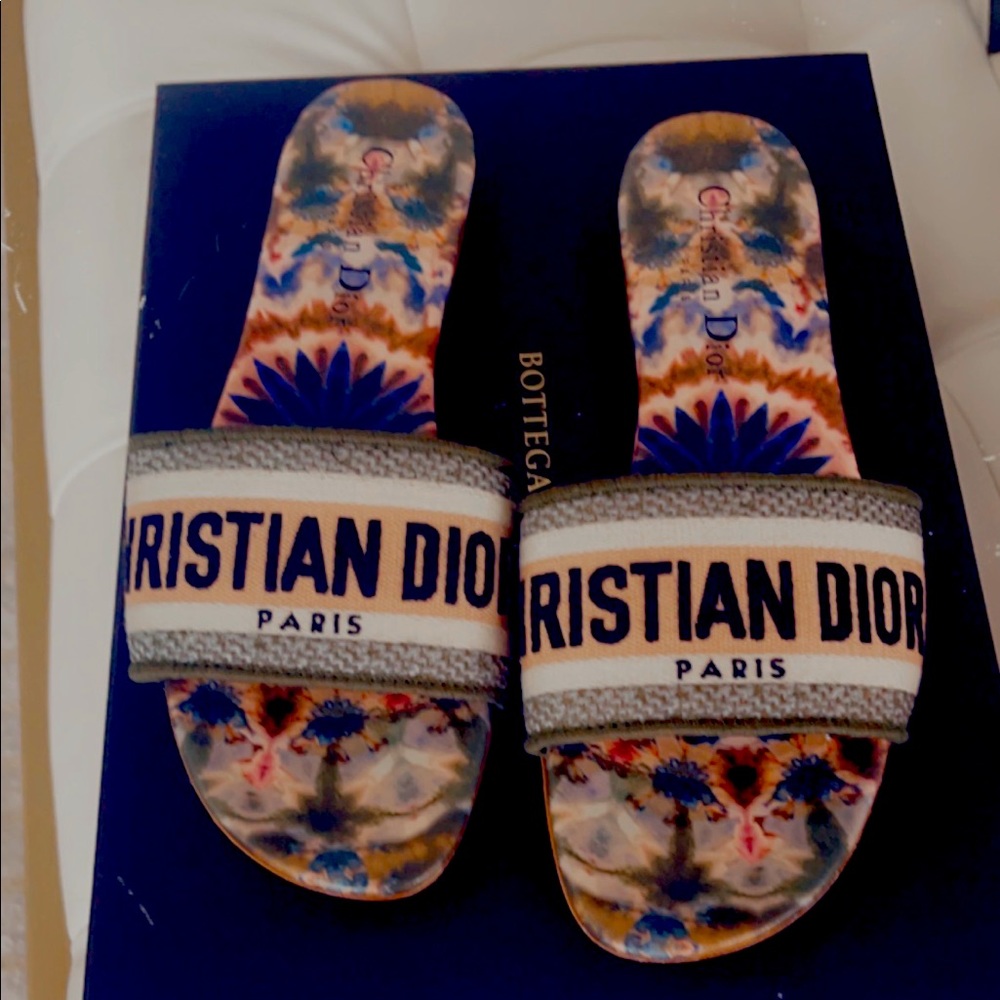 Dior sandals size 39